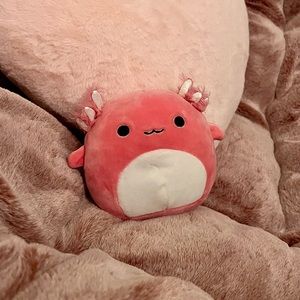Archie Axolotl Squishmallow